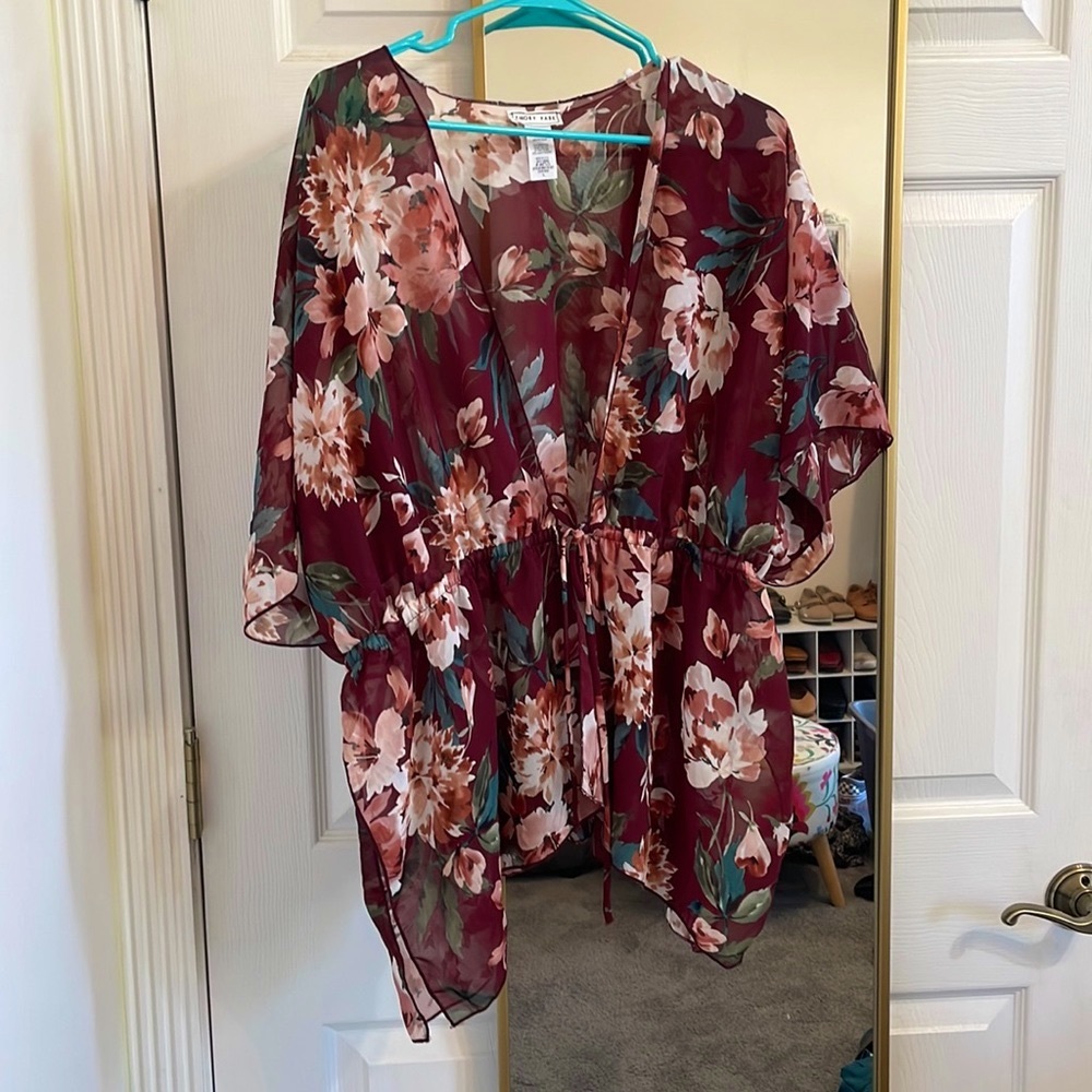 **Beautiful Kimono** Worn Once